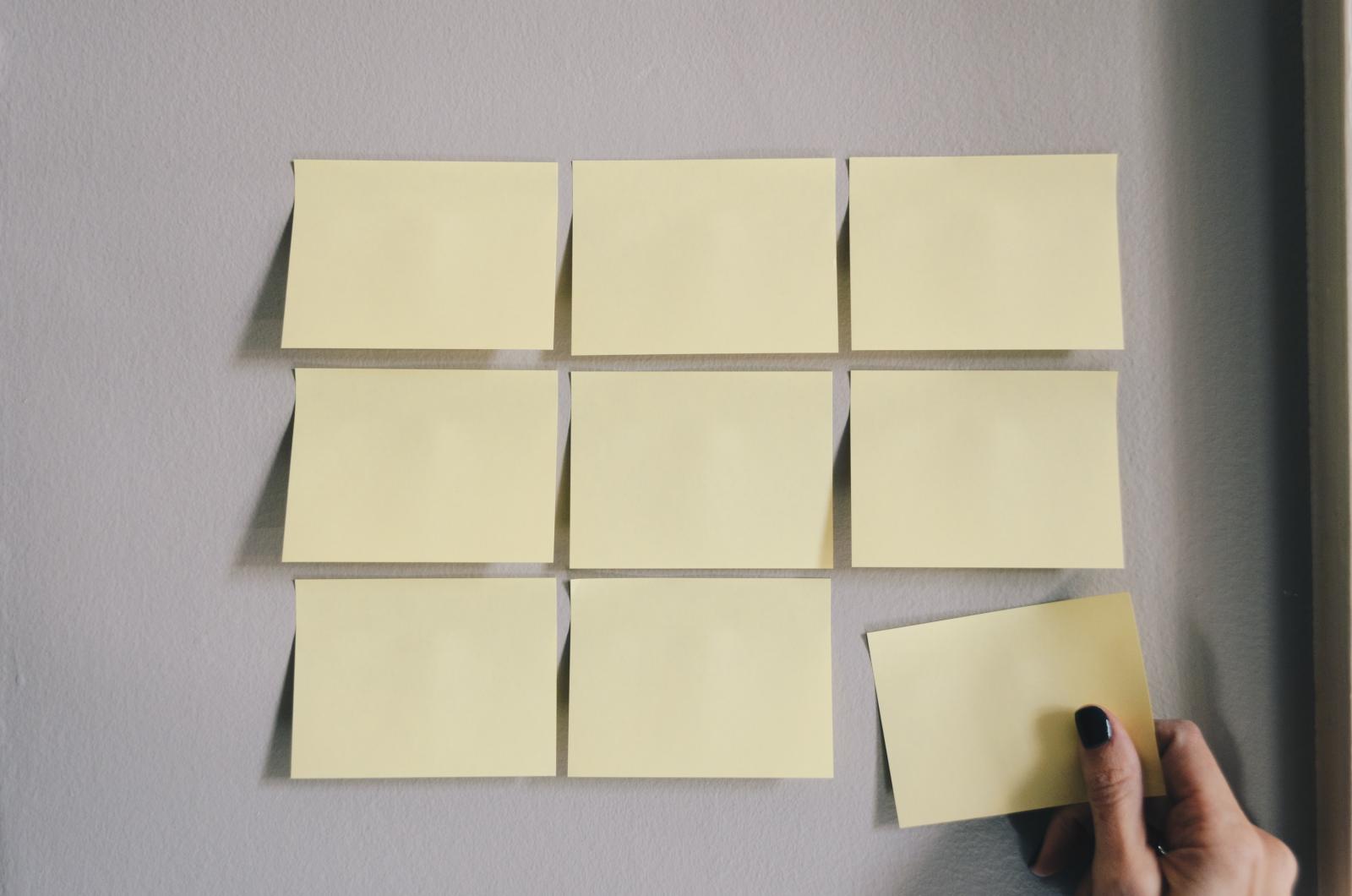 Post it notes on a wall